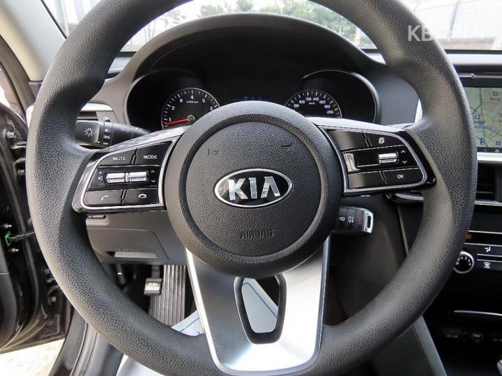 Kia K5 2.0 LPI Prestige 9
