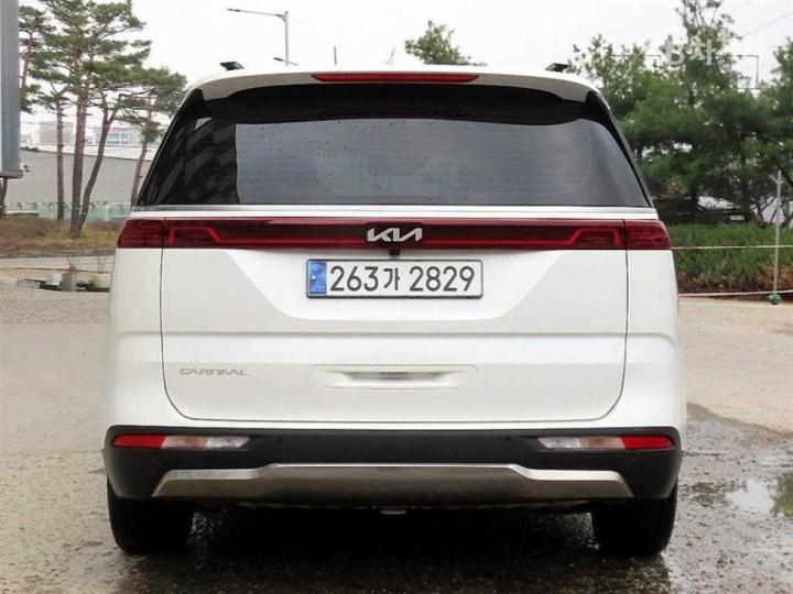 Kia Carnival D2.2 Noblesse 5