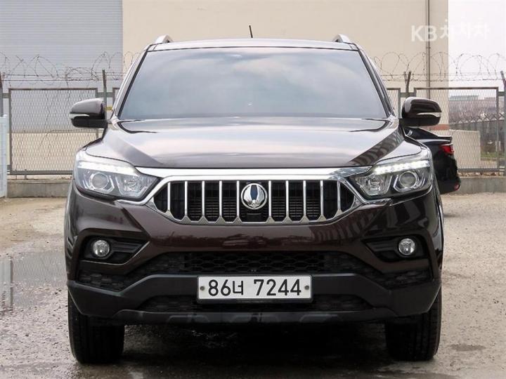 KG Mobility (Ssangyong) Rexton Sport Khan 2.2 Diesel Power Leaf 4WD Prestige 2