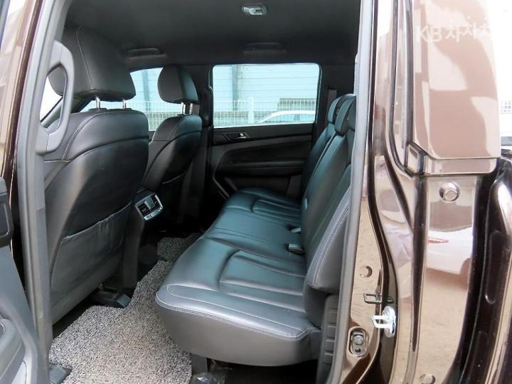 KG Mobility (Ssangyong) Rexton Sport Khan 2.2 Diesel Power Leaf 4WD Prestige 7