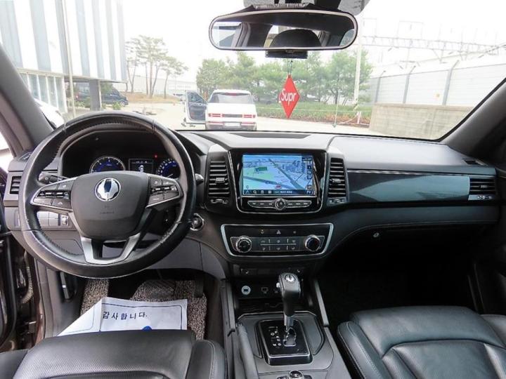 KG Mobility (Ssangyong) Rexton Sport Khan 2.2 Diesel Power Leaf 4WD Prestige 8