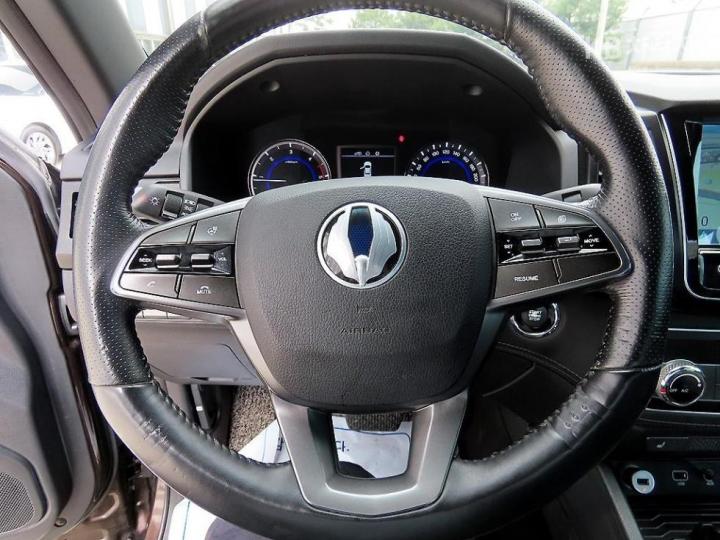 KG Mobility (Ssangyong) Rexton Sport Khan 2.2 Diesel Power Leaf 4WD Prestige 9