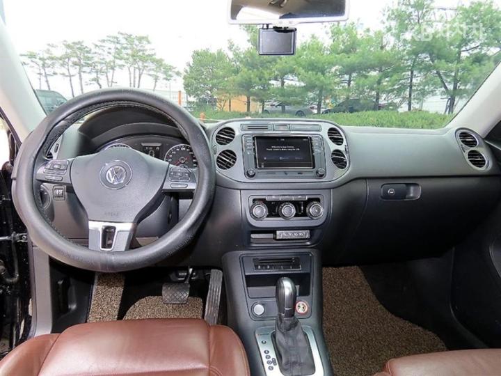 Volkswagen Tiguan New 2.0 TDI Comfort 5N 8