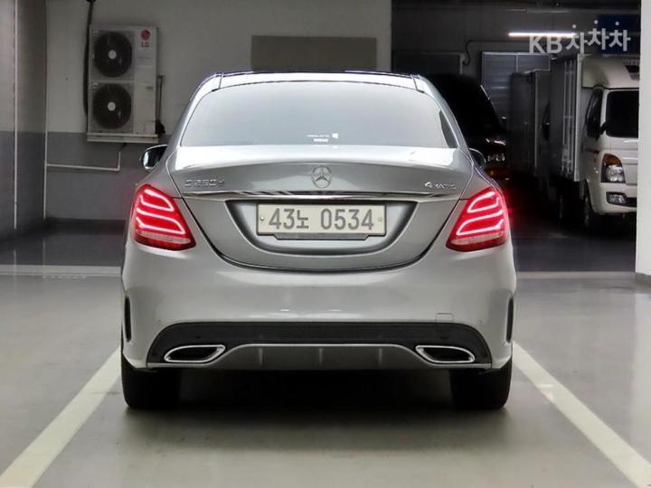 Mercedes-Benz C-Class C250 d 4MATIC 4