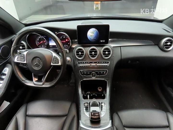 Mercedes-Benz C-Class C250 d 4MATIC 9