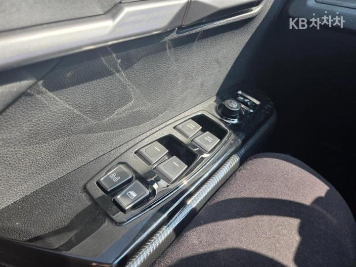 KG Mobility (Ssangyong) Actyon J120 AWD S9 Base Type 9