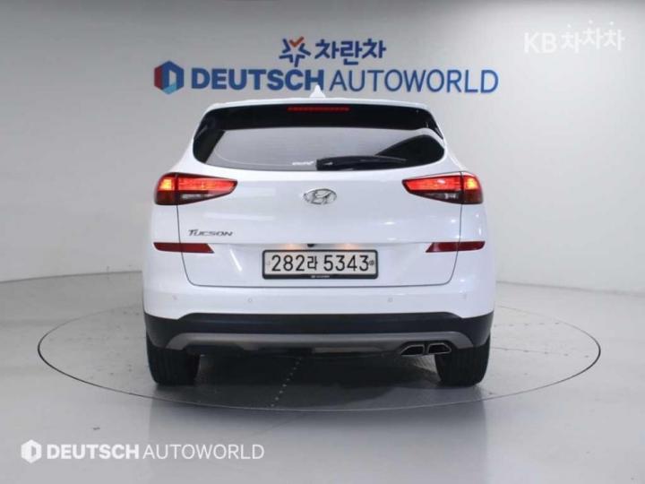 Hyundai Tucson Diesel e-VGT R 1.6 2WD Smart 5