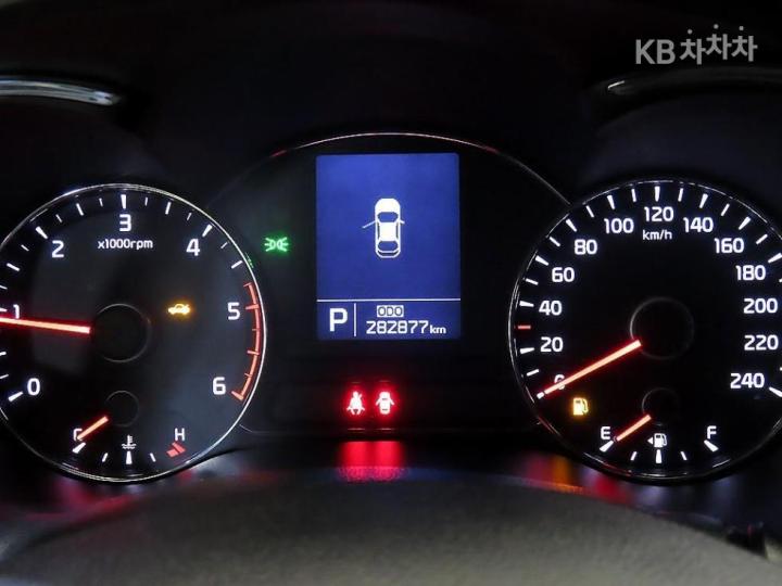 Kia K3 Diesel Luxury 10