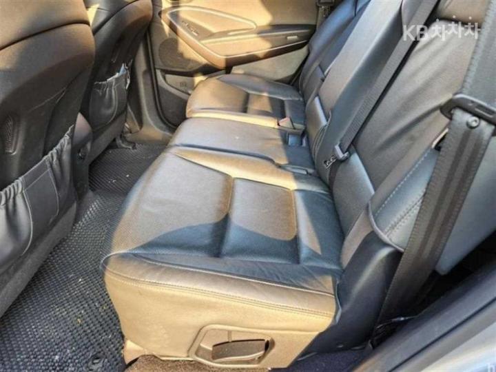 Hyundai Maxcruz Diesel e-VGT R2.2 2WD Exclusive 8