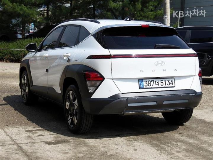Hyundai Kona The SX2 1.6 Gasoline Turbo 2WD Premium 4
