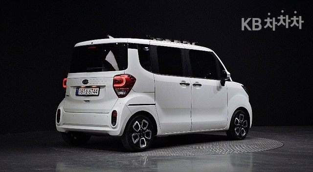 2021 - kia ray