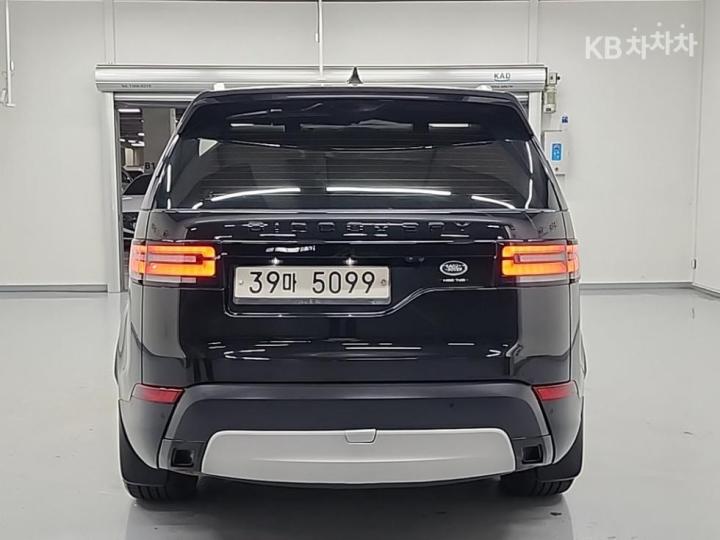 Land Rover Discovery 5 3.0 TD6 HSE Luxury 4