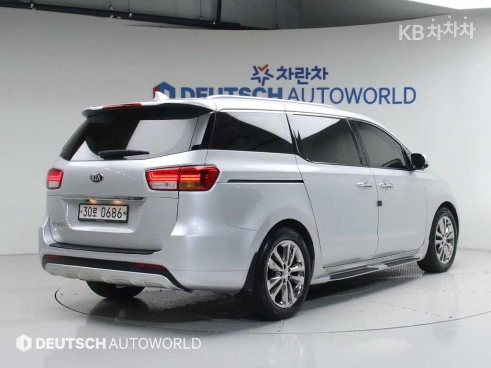2017 - kia carnival