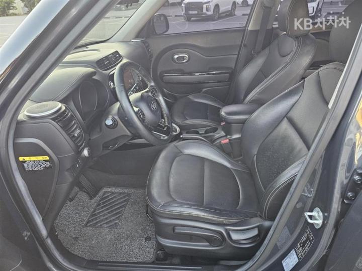 Kia Soul 1.6 GDi Prestige 7