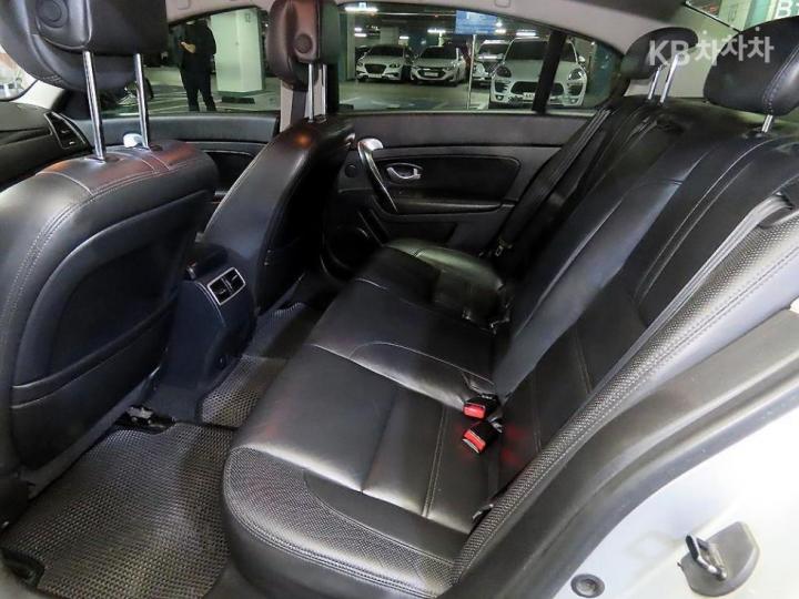 Renault SM5 New Platinum LPLi LE Base Type 8