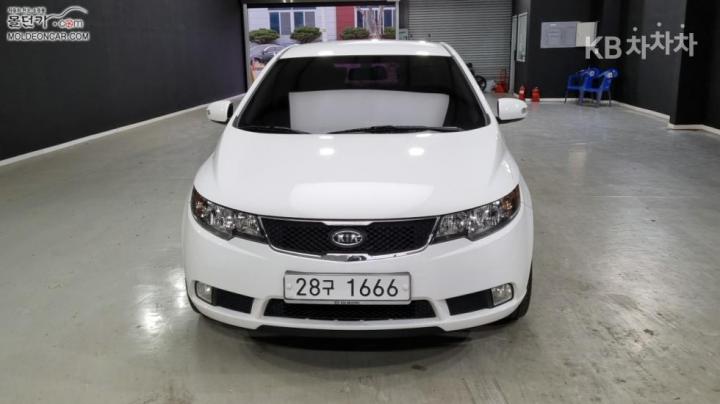 Kia Forte 1.6 CVVT SLi 4