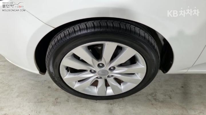 Kia Forte 1.6 CVVT SLi 7