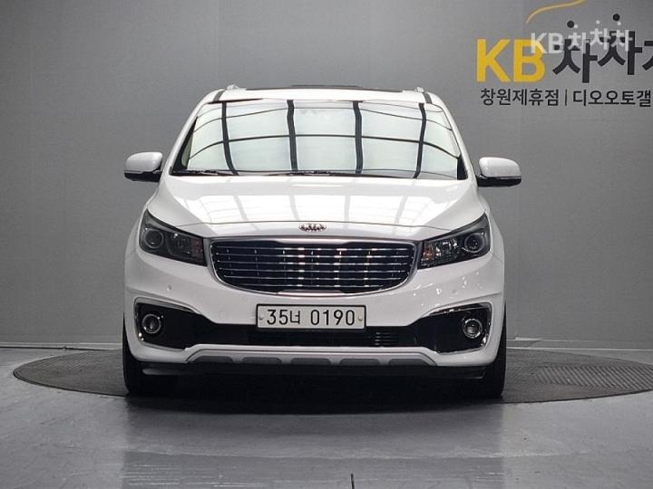 Kia Carnival 2.2 Diesel Noblesse