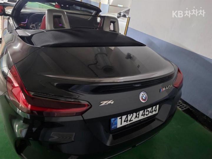 BMW Z4 M40i 6