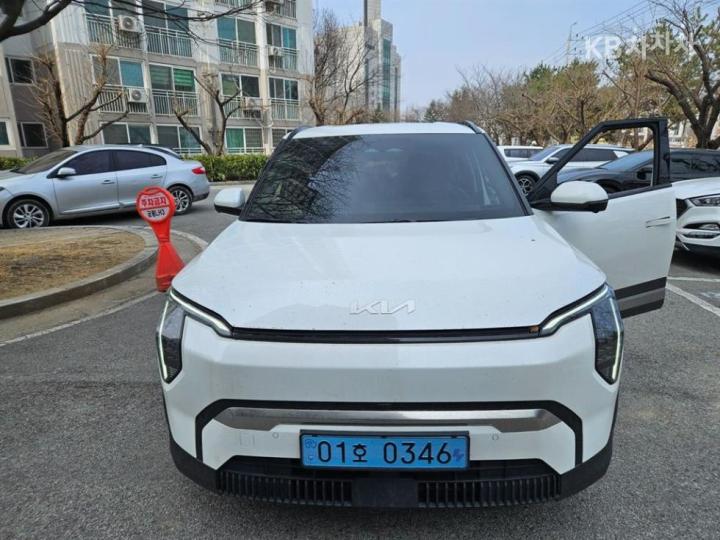 Kia EV3 Long Range 2WD Earth 2