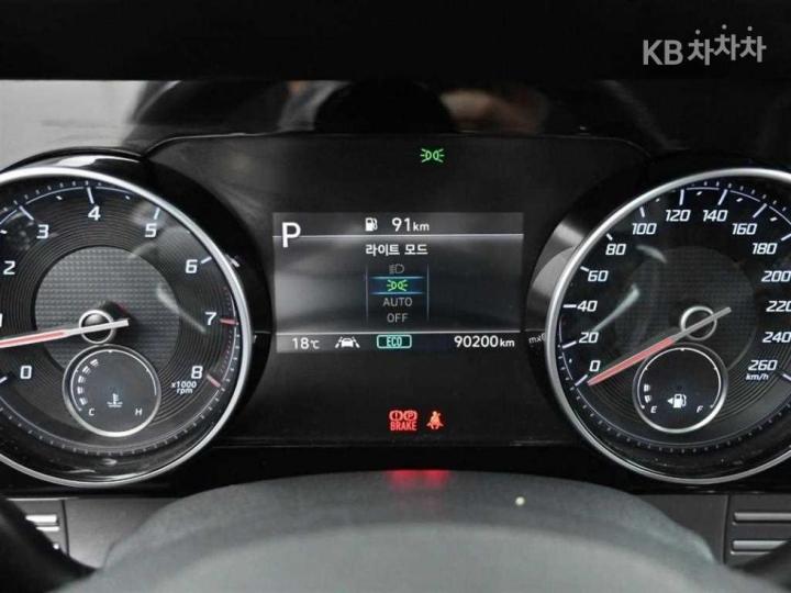 Hyundai Grandeur 2.5 Premium Choice 9