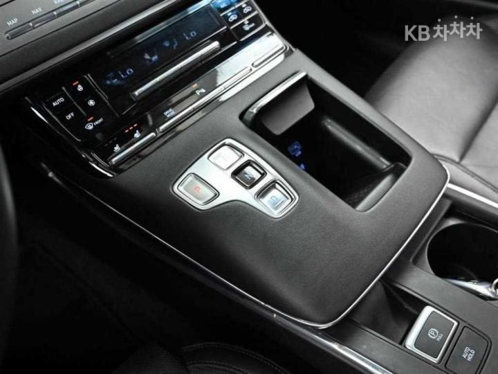 Hyundai Grandeur 2.5 Premium Choice 10