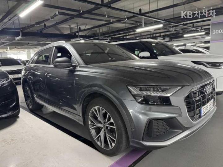Audi Q8 3.0 50 TDI Quattro Premium 4