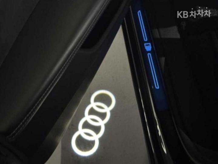 Audi Q8 3.0 50 TDI Quattro Premium 9