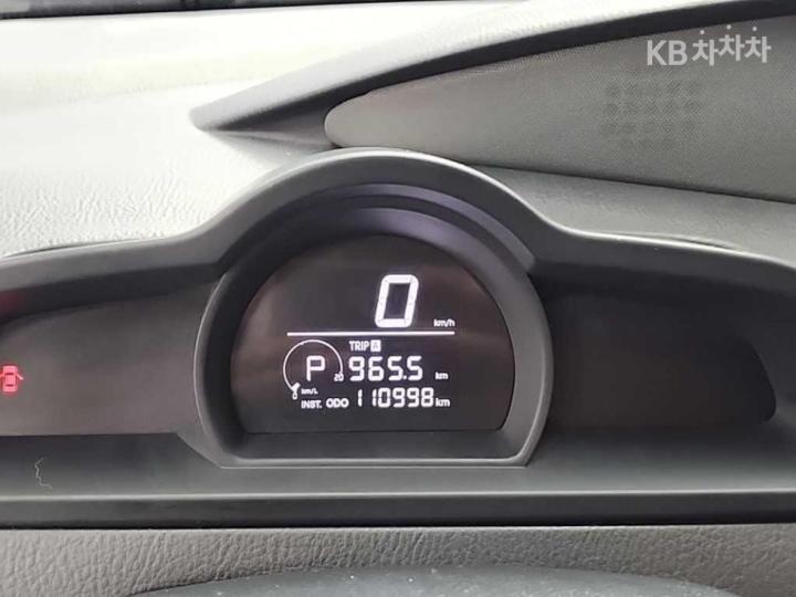 KG Mobility (Ssangyong) Korando Turismo 4WD TX 7