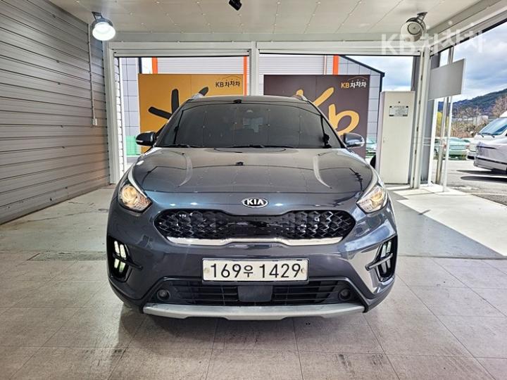 Kia Niro 1.6 HEV Prestige 3