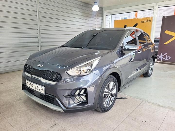 Kia Niro 1.6 HEV Prestige 2