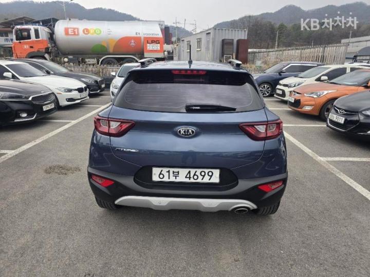 Kia Stonic Diesel 1.6 VGT Trendy 4