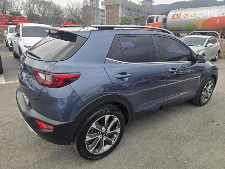 Kia Stonic Diesel 1.6 VGT Trendy 5