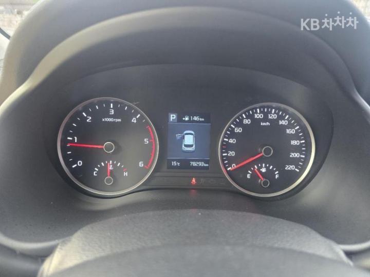 Kia Stonic Diesel 1.6 VGT Trendy 6