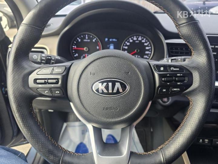 Kia Stonic Diesel 1.6 VGT Trendy 10