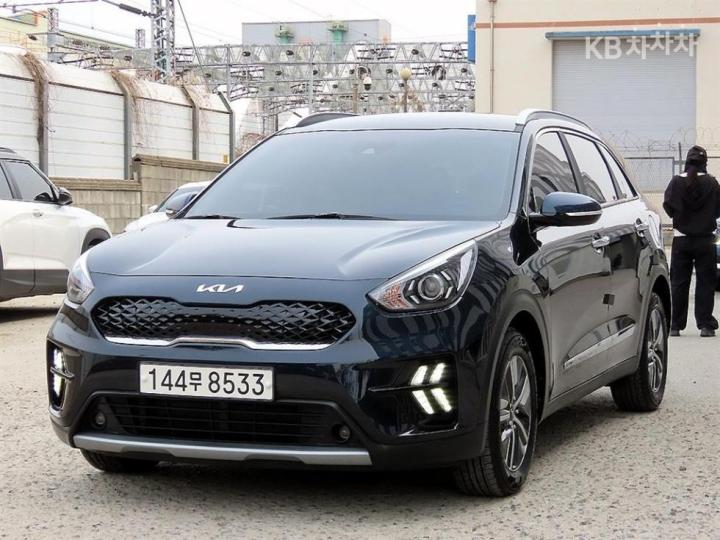 Kia Niro 1.6 HEV Prestige 3