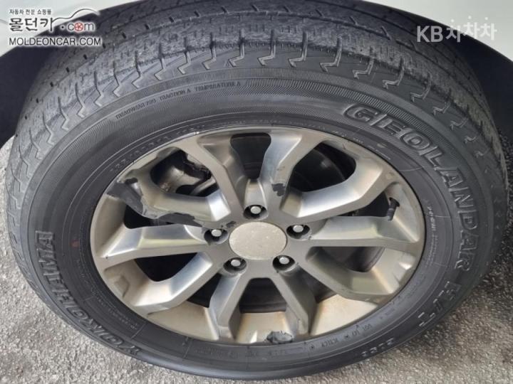 KG Mobility (Ssangyong) Korando Sport CX7 4WD Vision 7