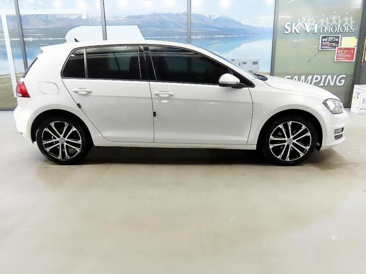 Volkswagen Golf 2.0 TDI MK7 Premium 4
