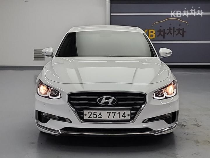 Hyundai Grandeur IG Diesel 2.2 Modern Base Type 3