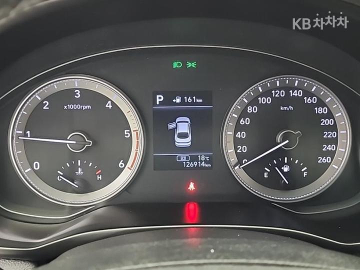 Hyundai Grandeur IG Diesel 2.2 Modern Base Type 7