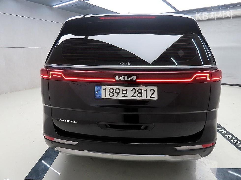 2022 Kia 4 photo