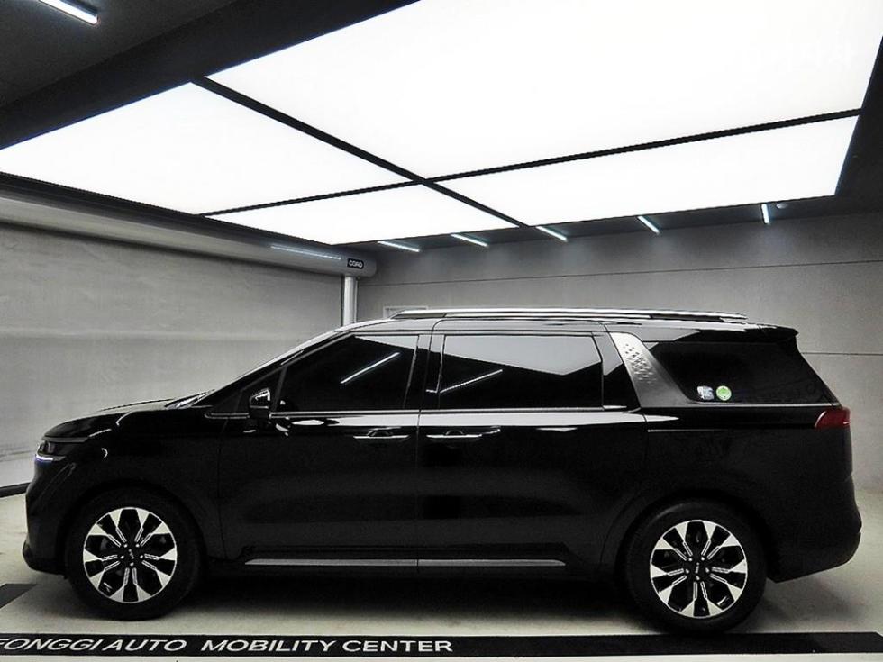 2022 Kia 4 photo