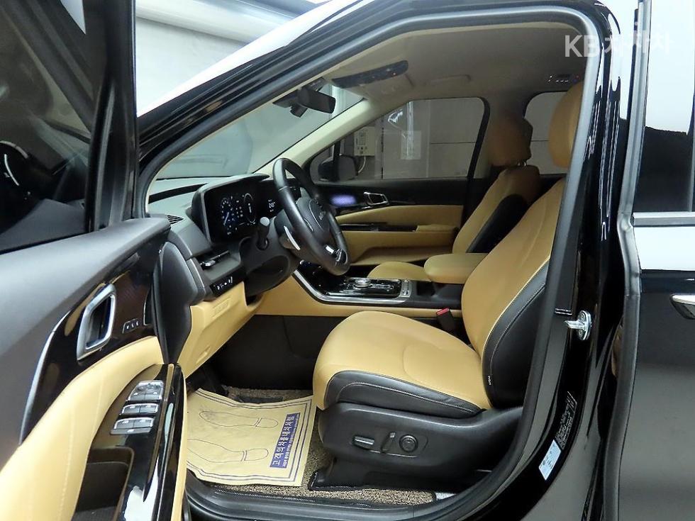 2022 Kia 4 photo