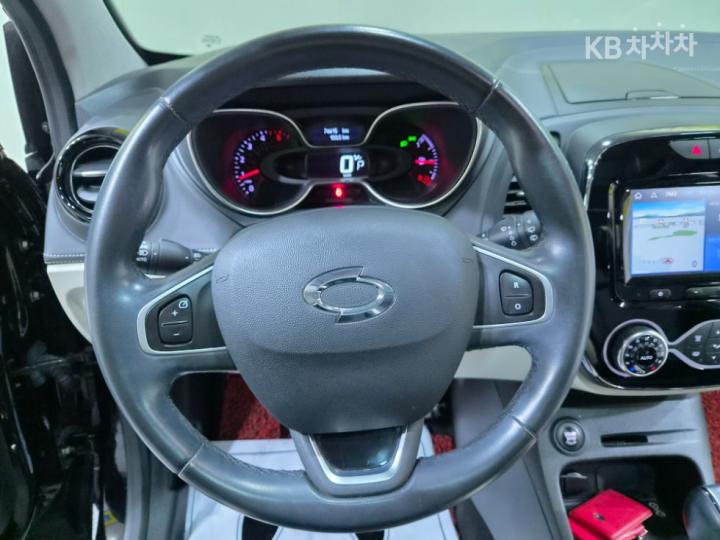 Renault QM3 New RE Signature 8