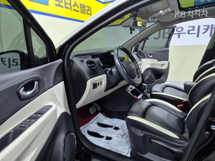 Renault QM3 New RE Signature 10