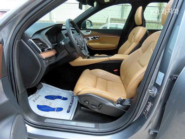 Volvo XC90 D5 Inscription 6