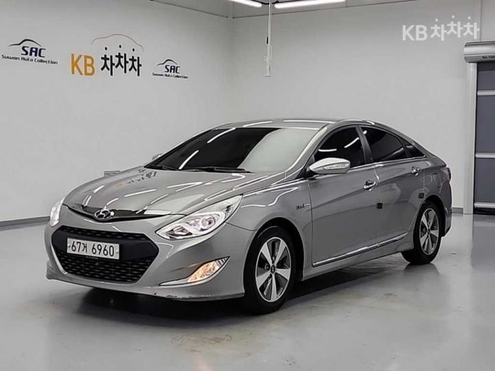 Hyundai Sonata Hybrid 2.0 Royal