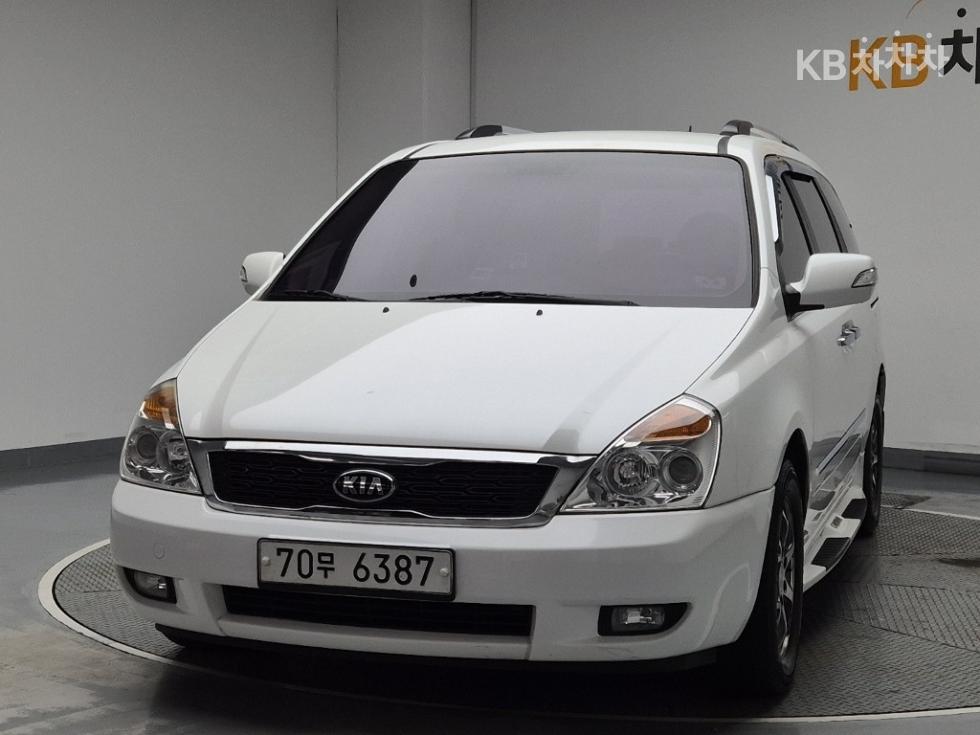 2014 kia carnival