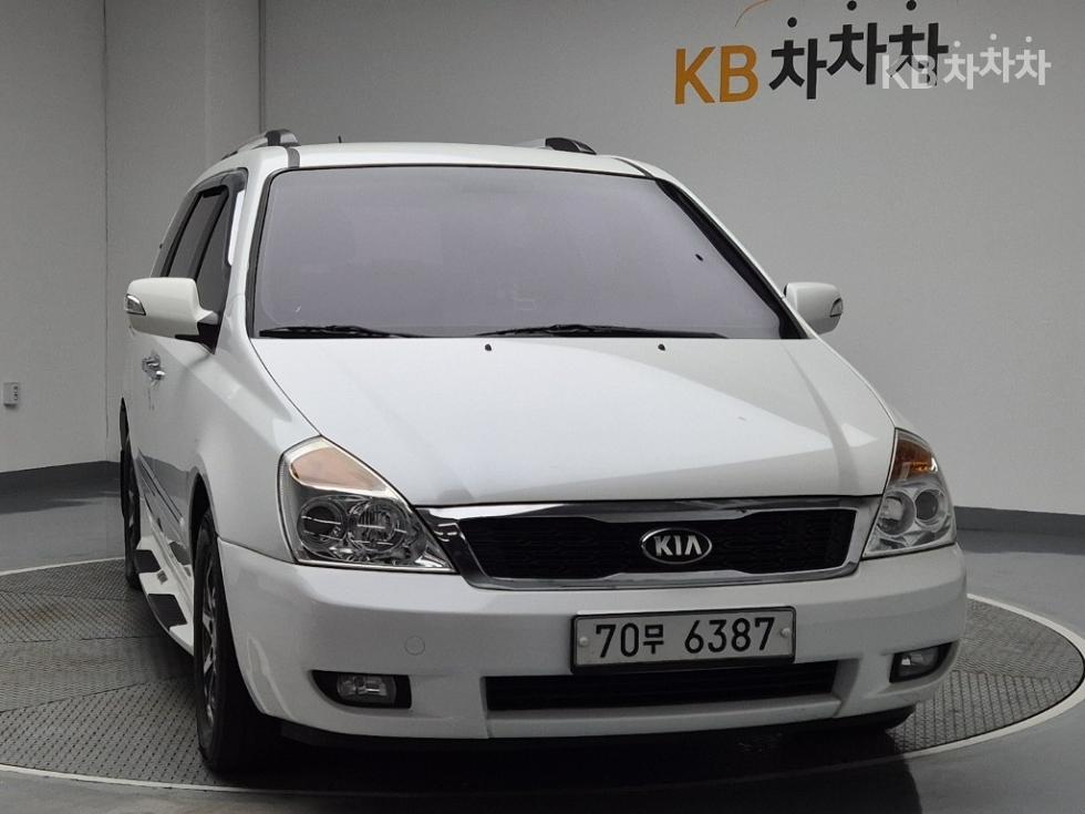 2014 - kia carnival
