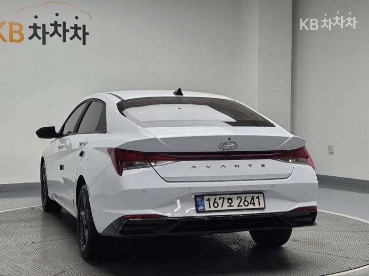 Hyundai Avante CN7 1.6 Gasoline Modern 3